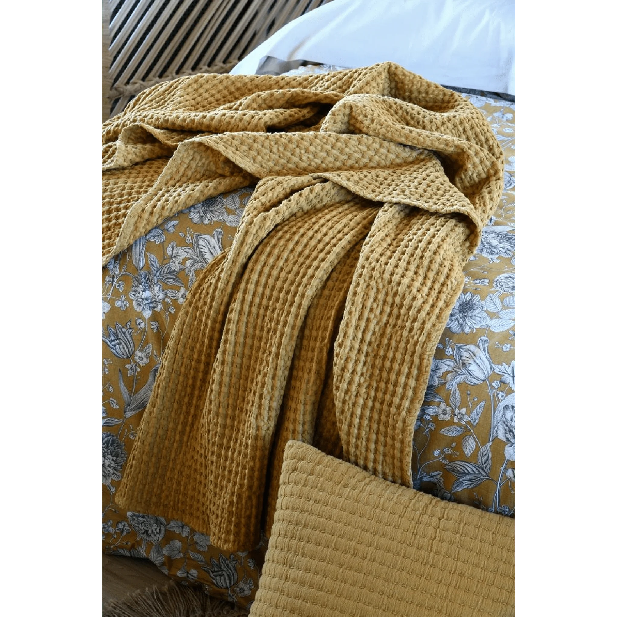Anouk Throw Mustard 130 x 160cm - Image 2
