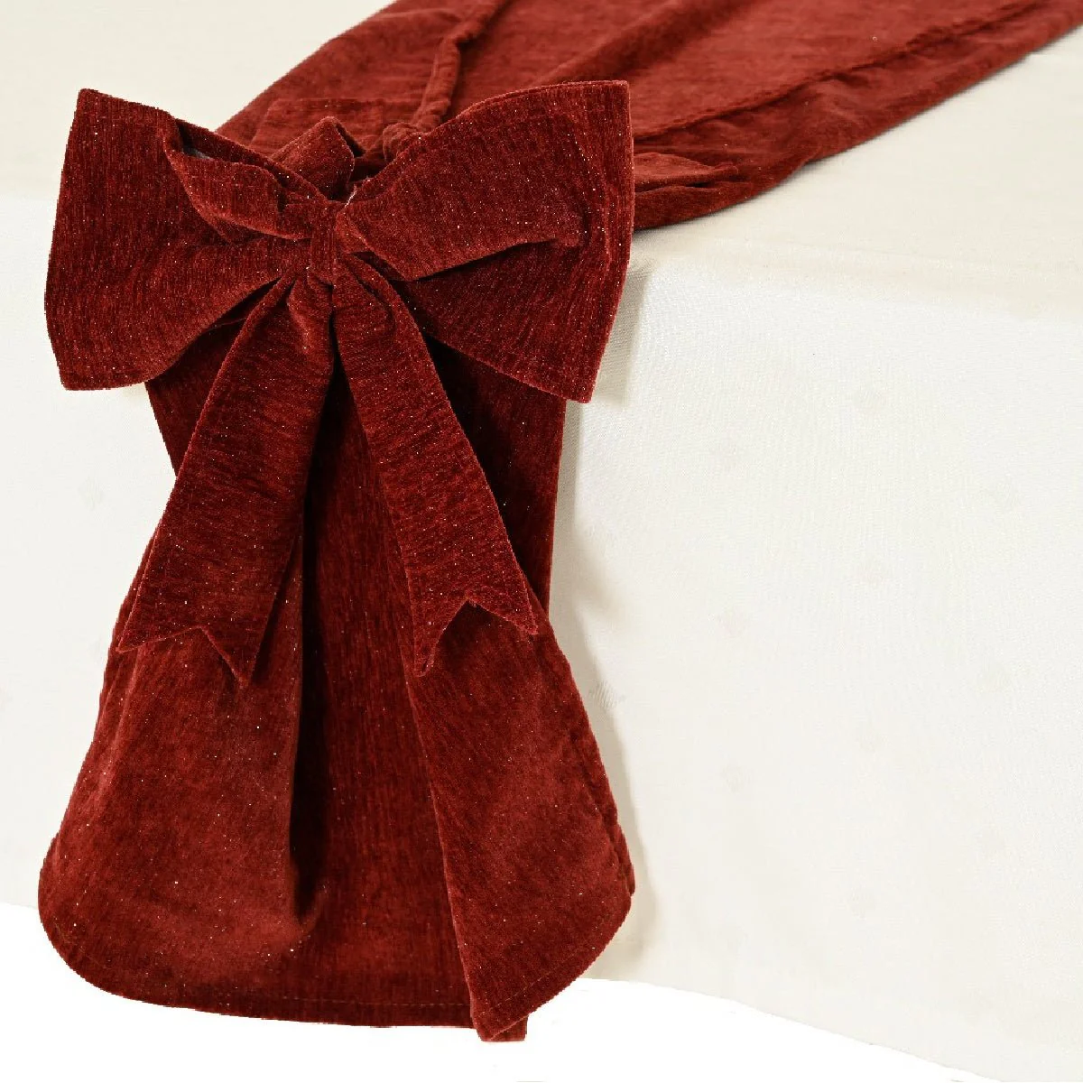 Decoris Burgundy Christmas Table Runner with Bow 140 x 40cm
