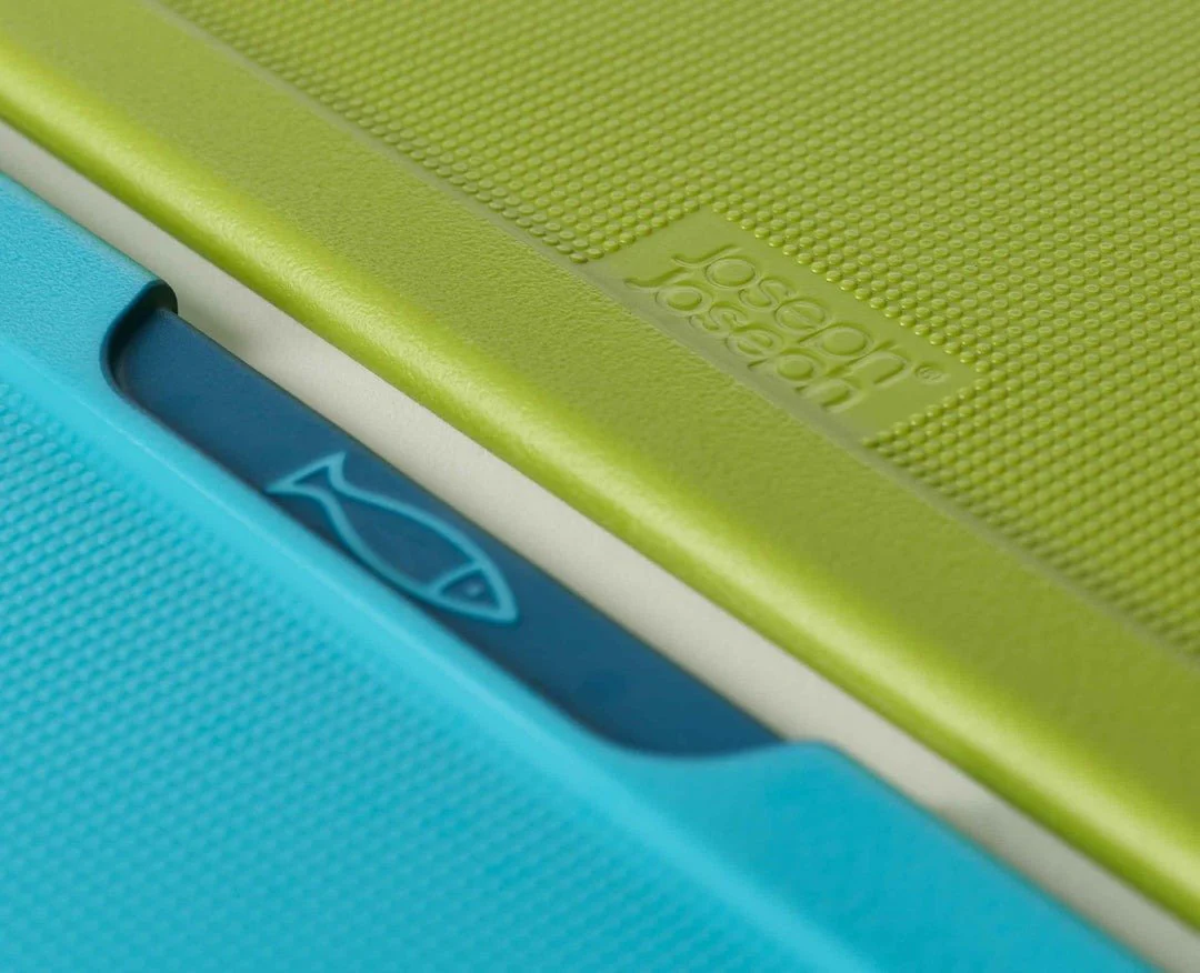 Joseph Joseph Folio™ Icon 4-piece Multicolour Chopping Board Set with Chef’s Knife - Image 3