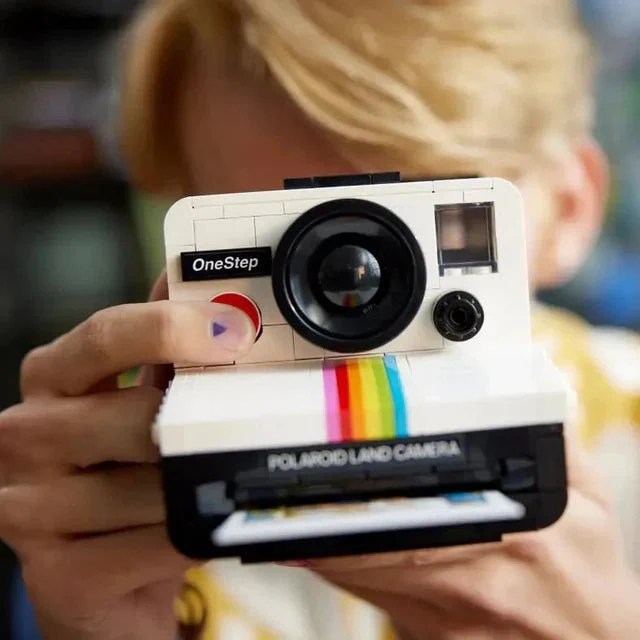 Lego 21345 Ideas Polaroid OneStep SX-70 Camera - Image 2