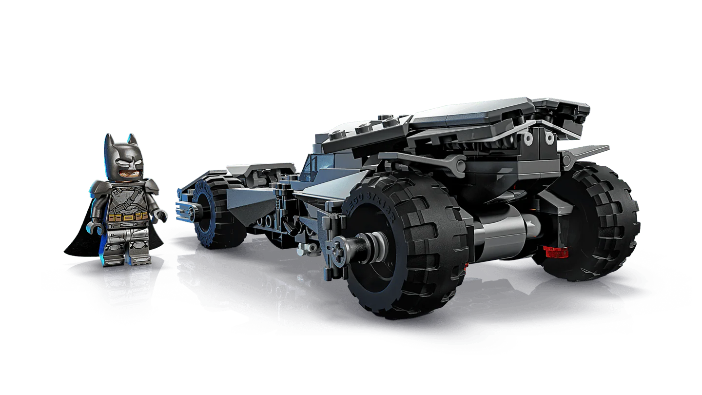 Lego 76331 Batman v Superman Batmobile - Image 3