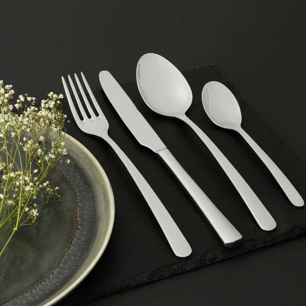 Salter 16 Piece Kendal Stainless Steel Cutlery Set - Image 5