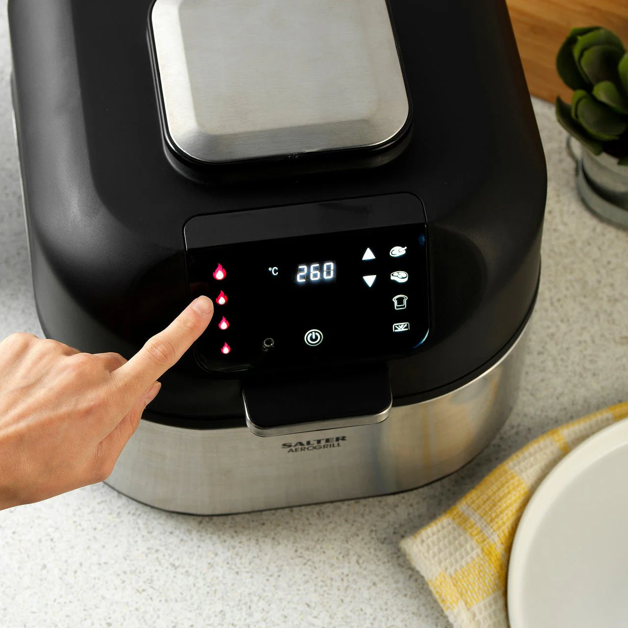 Salter AeroGrill Air Fryer and Grill 5 In 1 Tabletop Multicooker - Image 6