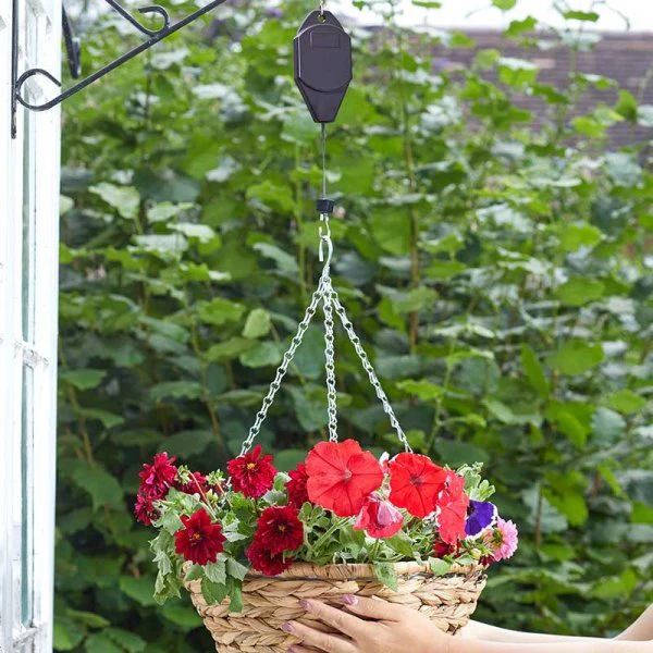 Smart Garden Easy-Up for Hanging Baskets - Image 3