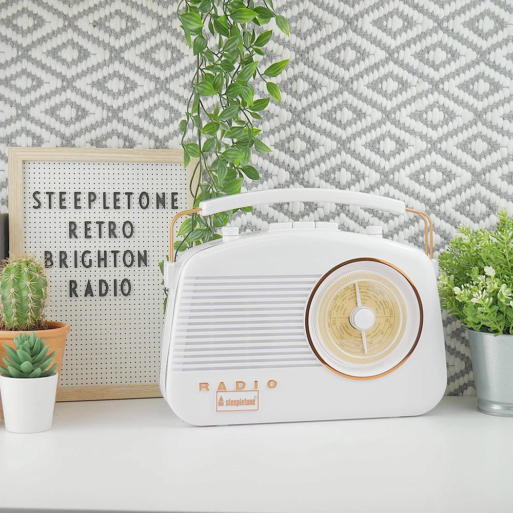 Steepletone Brighton Retro Radio White & Copper - Image 2