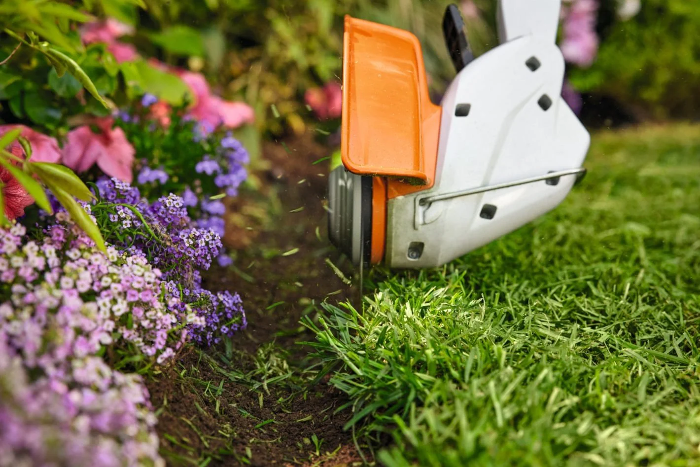 FSA 30 Cordless Grass Trimmer Set - AS2 Batteries and charger - Image 5